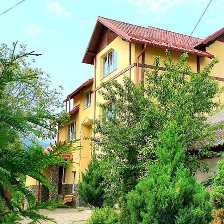 Gutsulska Oselya Villa ยาเรมชา ภายนอก รูปภาพ