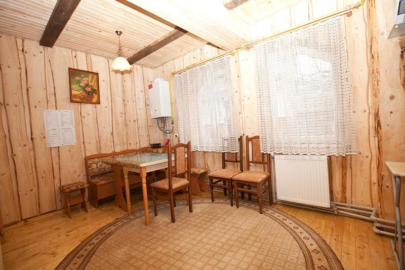 Gutsulska Oselya Villa ยาเรมชา ภายนอก รูปภาพ