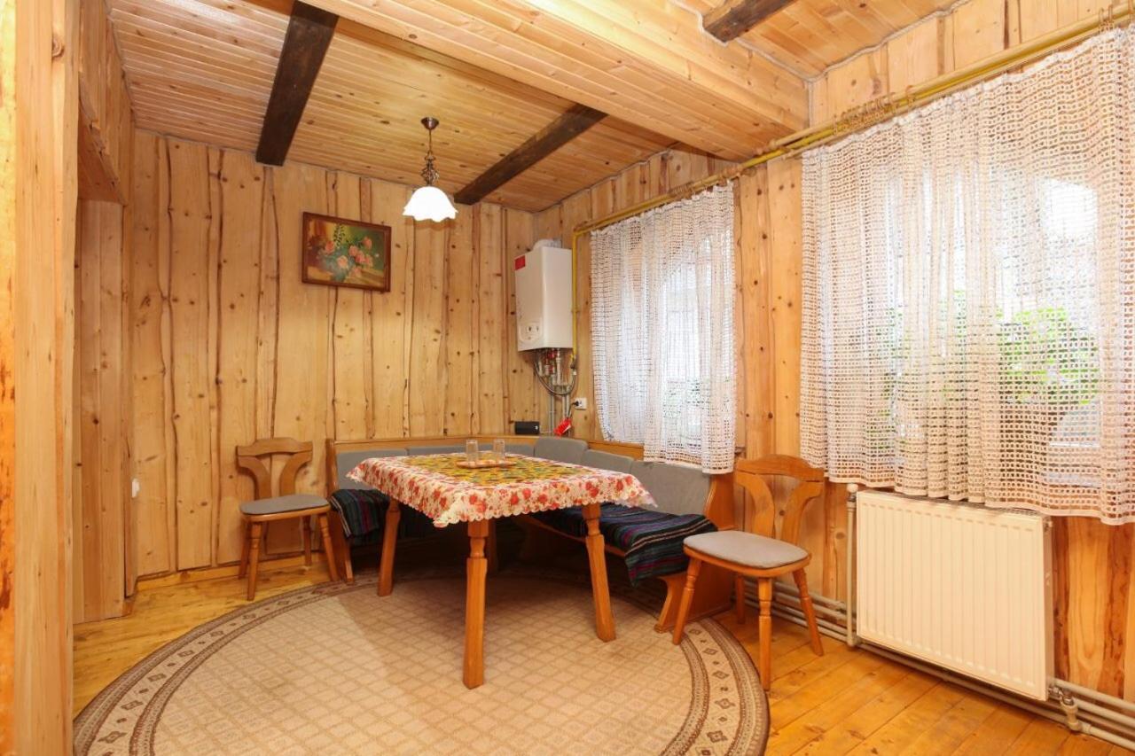 Gutsulska Oselya Villa ยาเรมชา ภายนอก รูปภาพ