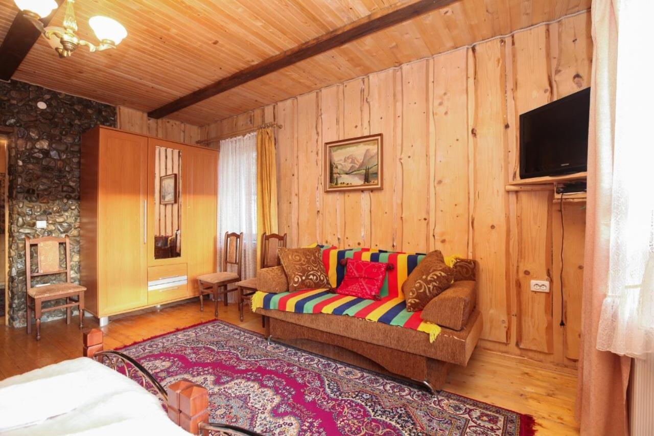 Gutsulska Oselya Villa ยาเรมชา ภายนอก รูปภาพ