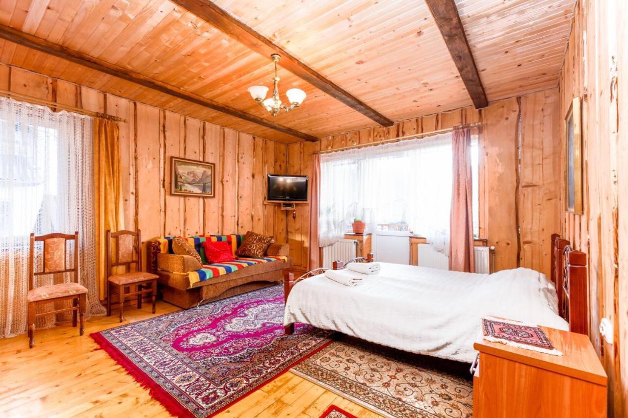 Gutsulska Oselya Villa ยาเรมชา ภายนอก รูปภาพ